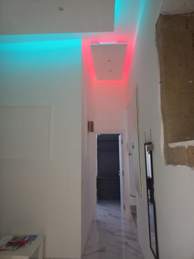 Luisa'S Apartment Napoli Dış mekan fotoğraf
