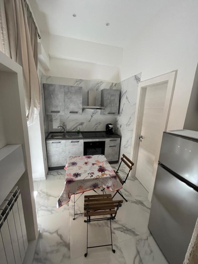 Luisa'S Apartment Napoli Dış mekan fotoğraf