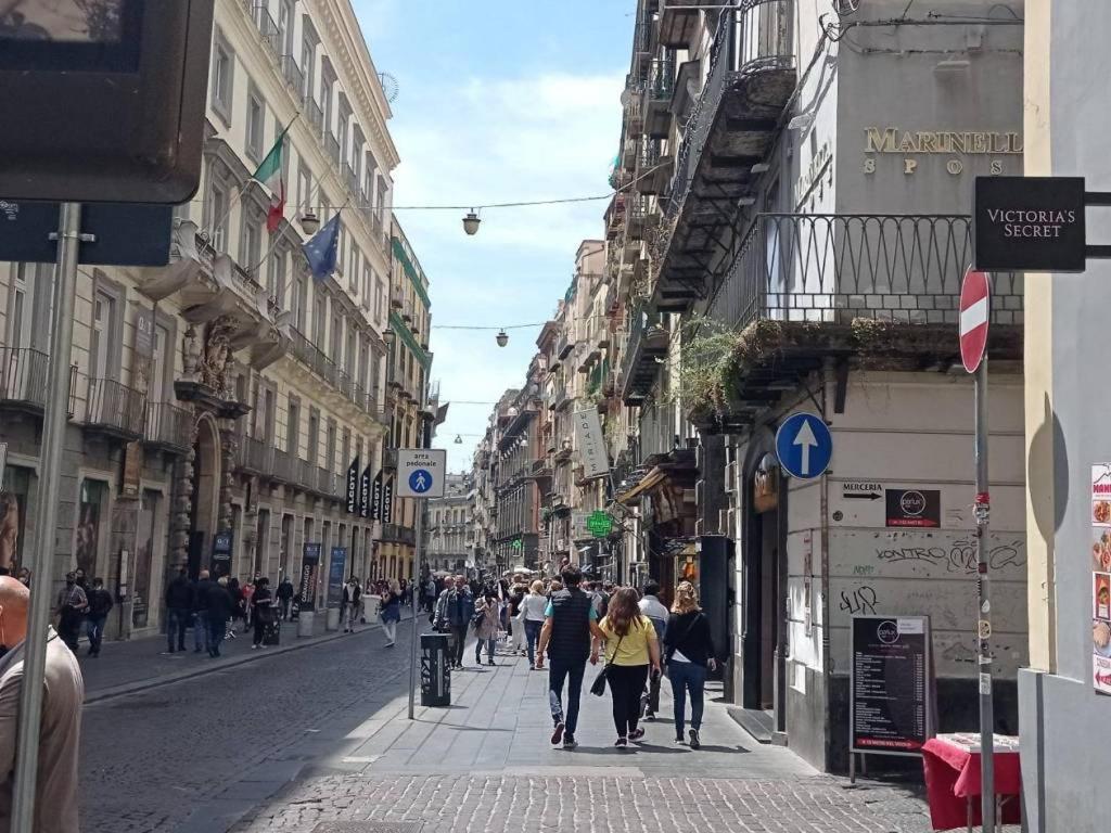 Luisa'S Apartment Napoli Dış mekan fotoğraf
